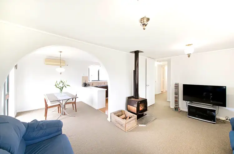 Second view of Homely house listing, 4 Hardey Place, Stirling ACT 2611