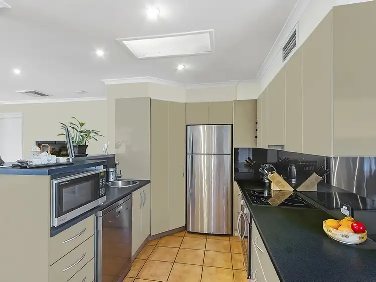 Sixth view of Homely house listing, 2 Ferguson Close, West Gosford NSW 2250