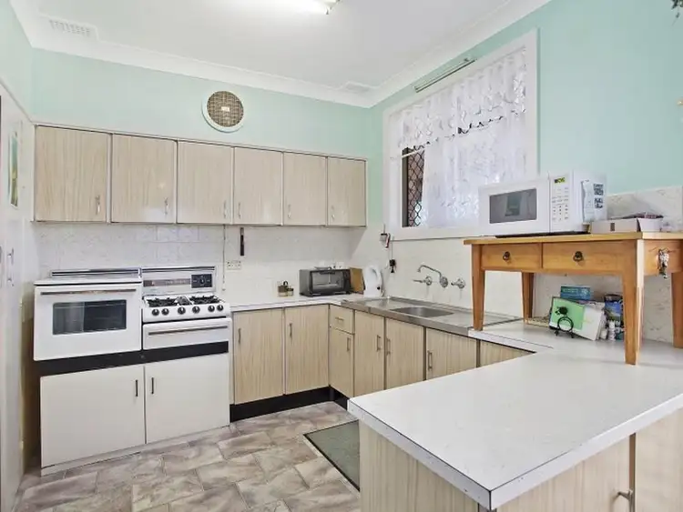 Fifth view of Homely house listing, 2 Norman Avenue, Sunshine NSW 2264