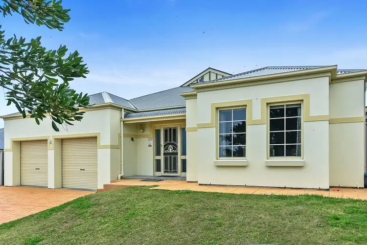108 Grand Boulevard, Seaford Rise SA 5169