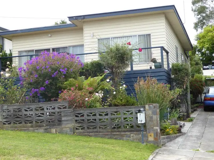 70 O'Neills Road, Lakes Entrance VIC 3909