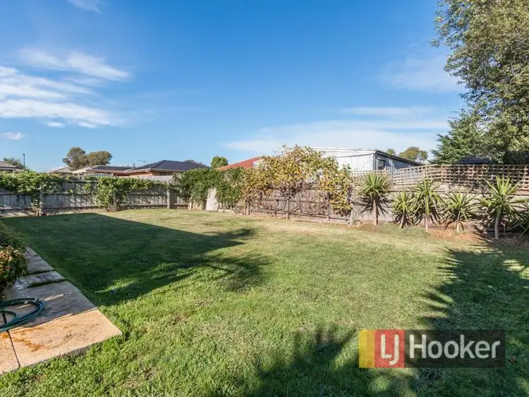 Seventh view of Homely house listing, 5 Nerrena Rise, Cranbourne West VIC 3977