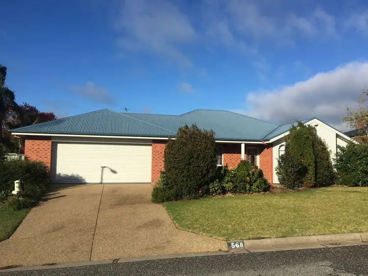 56 B Warrenlee Drive, West Albury NSW 2640