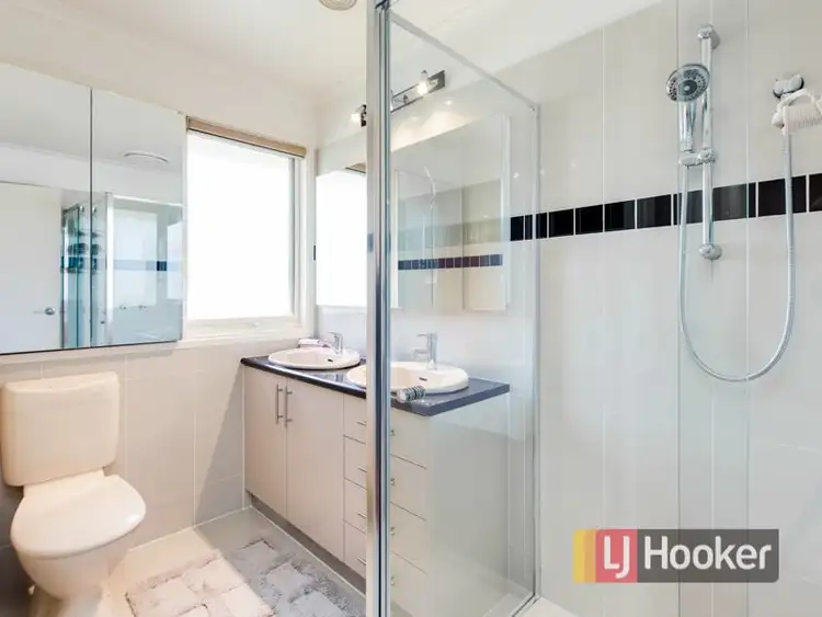 Sixth view of Homely house listing, 2 Calrossie Close, Endeavour Hills VIC 3802