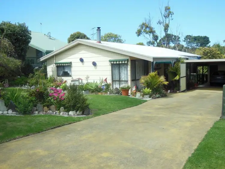 13 Ketch Street, Lakes Entrance VIC 3909