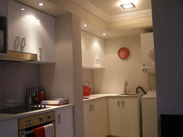 Second view of Homely unit listing, 8/204 Wellington Road, Kangaroo Point QLD 4169