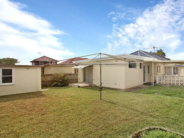 Fourth view of Homely house listing, 16 Raeburn Avenue, Castlecrag NSW 2068