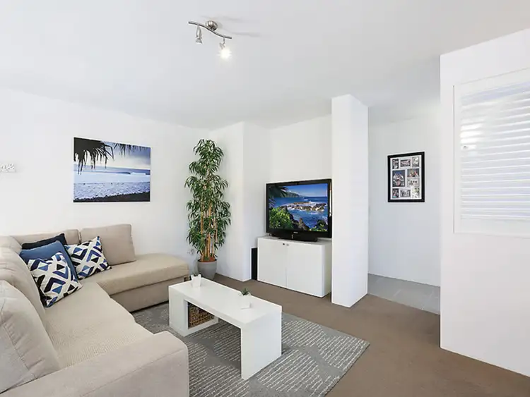 Sixth view of Homely apartment listing, 5/250 Marine Parade, Labrador QLD 4215