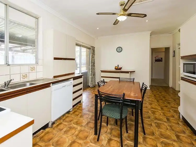 Fifth view of Homely house listing, 32 Flora Terrace, Lesmurdie WA 6076