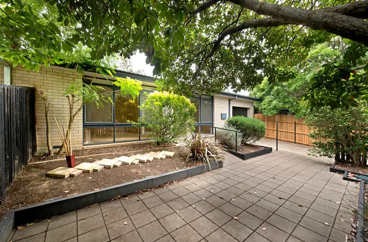 10 Stumm Place, Latham ACT 2615