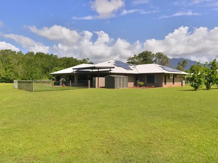 17 Greenacres Close, White Rock QLD 4868