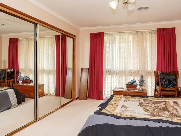 Sixth view of Homely house listing, 1 Staddon Court, Stratford VIC 3862