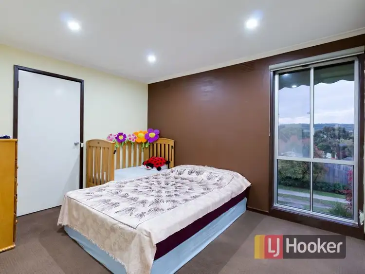 Fifth view of Homely house listing, 21 Lachlan Drive, Endeavour Hills VIC 3802