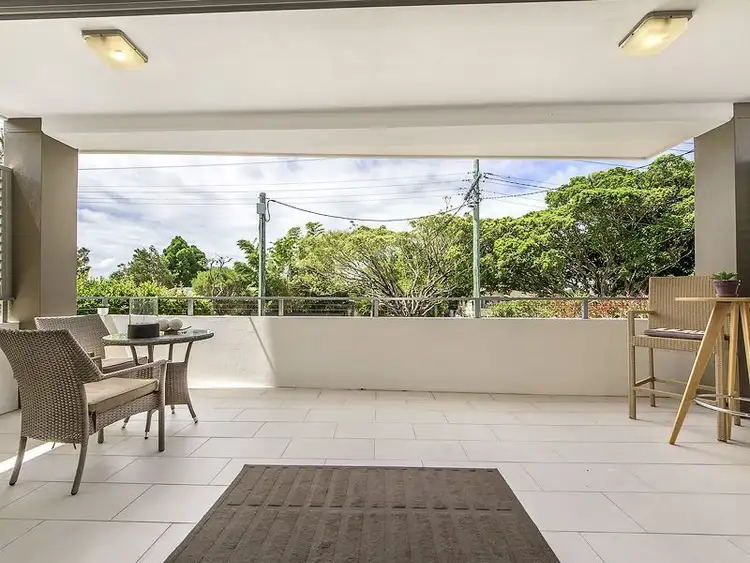Fifth view of Homely semi-detached listing, 1/8 Walton Street, Southport QLD 4215