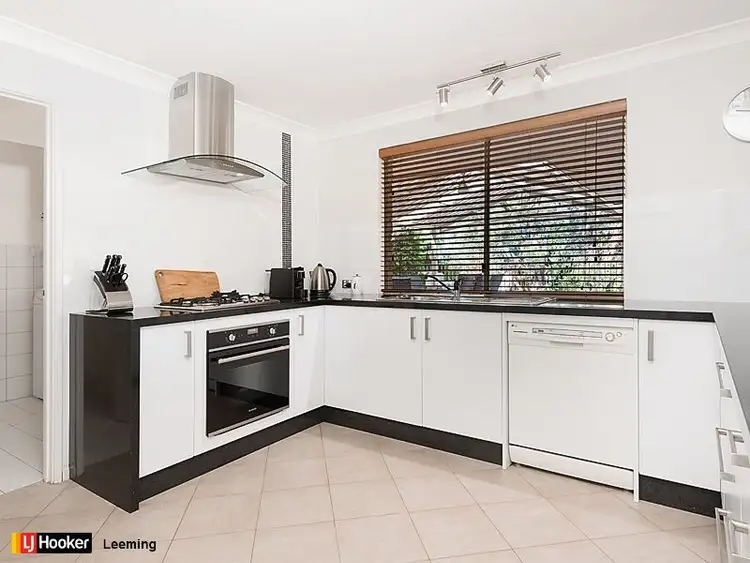 Fifth view of Homely house listing, 6 Hyne Court, Leeming WA 6149