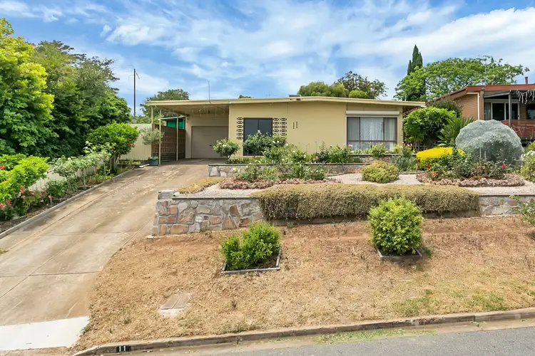 11 Gwender Terrace, Para Hills SA 5096