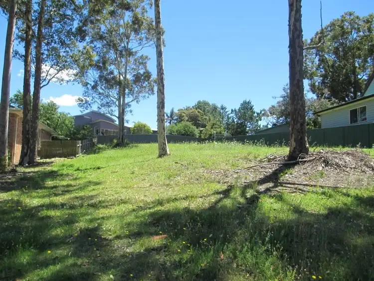 13 Renee Crescent, Moruya Heads NSW 2537