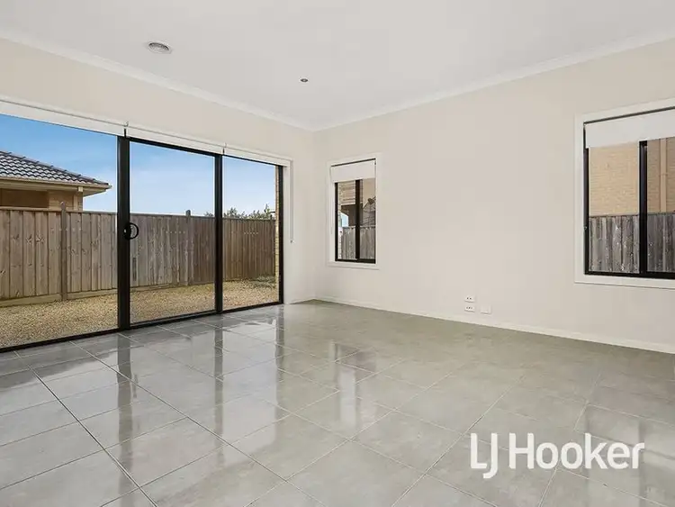 Fourth view of Homely house listing, 16 Seafarer Way, Sanctuary Lakes VIC 3030