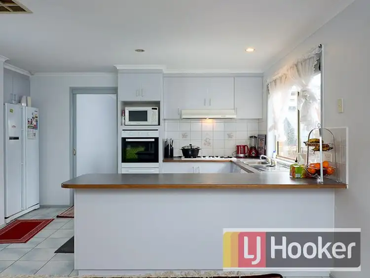 Sixth view of Homely house listing, 5 Clement Court, Narre Warren South VIC 3805