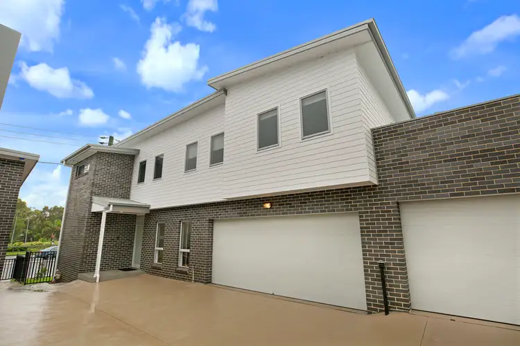 4/2 Ryan Lane, Figtree NSW 2525
