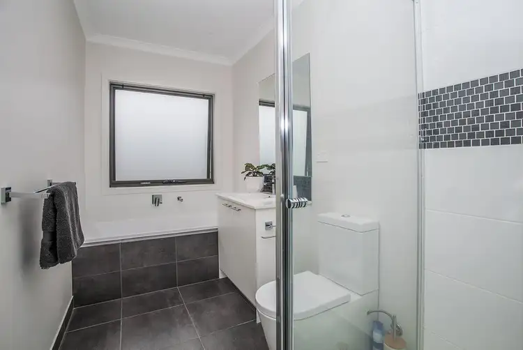 Sixth view of Homely townhouse listing, 11 Lithgow Way, Mooroolbark VIC 3138