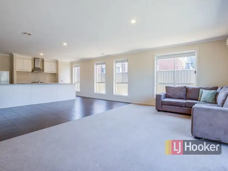 Fifth view of Homely house listing, 5 Circuit Way, Truganina VIC 3029