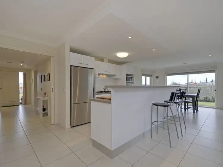 Second view of Homely house listing, 5 Wexford Close, Traralgon VIC 3844