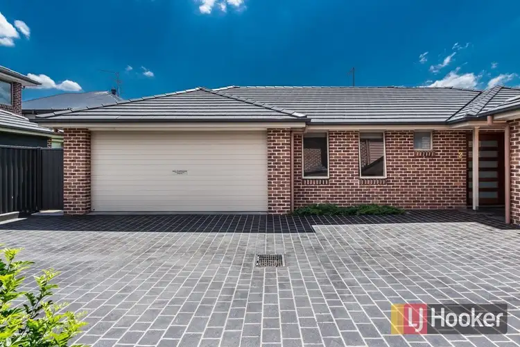 2/9 William Street, Richmond NSW 2753