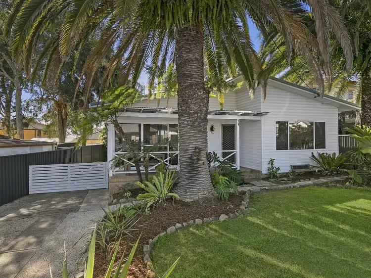 2 Fourth Avenue, Toukley NSW 2263