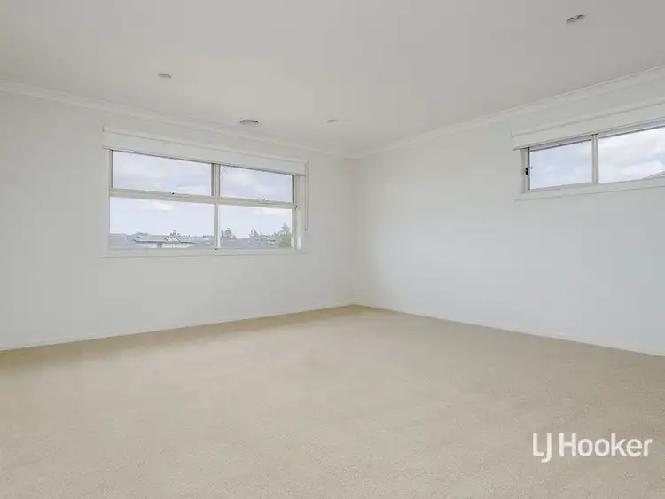 Sixth view of Homely house listing, 165 Sanctuary Lakes South Boulevard, Sanctuary Lakes VIC 3030