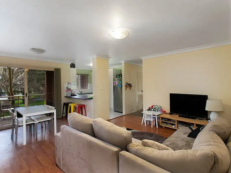 Main view of Homely unit listing, 2/6-10 Gray Street, Sutherland NSW 2232