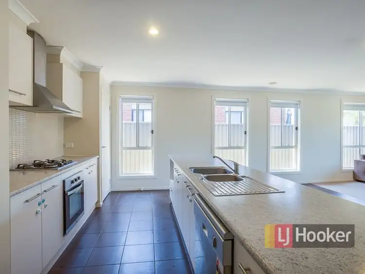 Fourth view of Homely house listing, 5 Circuit Way, Truganina VIC 3029