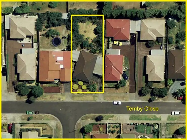 Second view of Homely house listing, 18 Temby Close, Endeavour Hills VIC 3802
