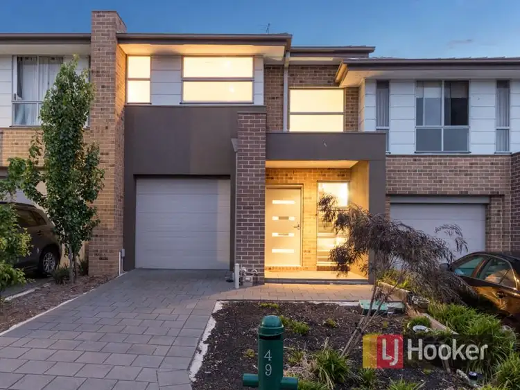 49 Barrier Reef Circuit, Endeavour Hills VIC 3802