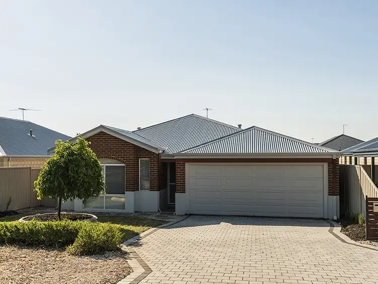 4 Pimelea Street, Maida Vale WA 6057