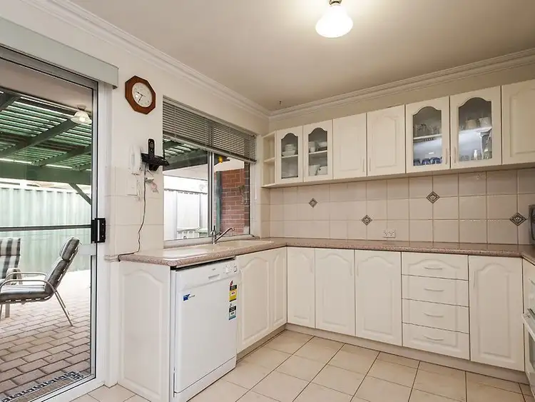 Fifth view of Homely villa listing, 26/2 Glennis Close, Gosnells WA 6110