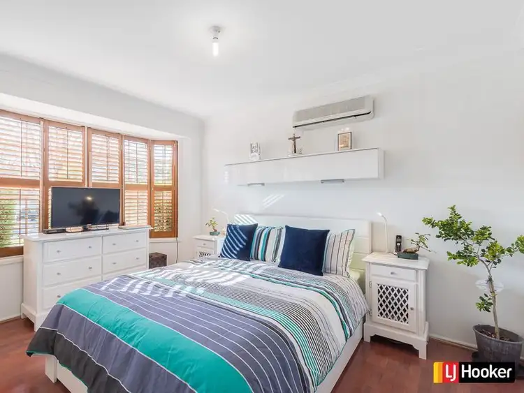 Sixth view of Homely house listing, 39 Lyndhurst Court, Wattle Grove NSW 2173