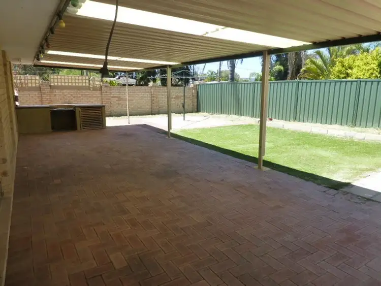 Seventh view of Homely house listing, 2 Madeline Close, Huntingdale WA 6110
