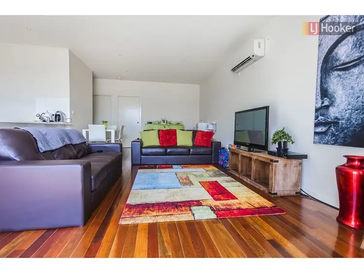 Sixth view of Homely townhouse listing, 5/15 Grattan Cove, Craigieburn VIC 3064