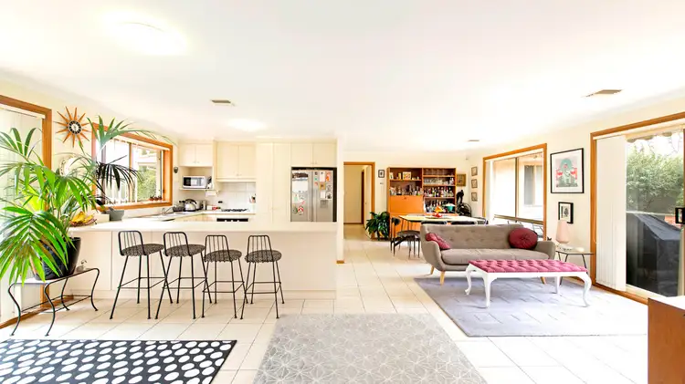 Second view of Homely townhouse listing, 2/5 Taronga Place, O'malley ACT 2606