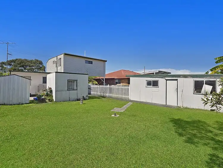 Second view of Homely house listing, 106 Robertson Road, Killarney Vale NSW 2261