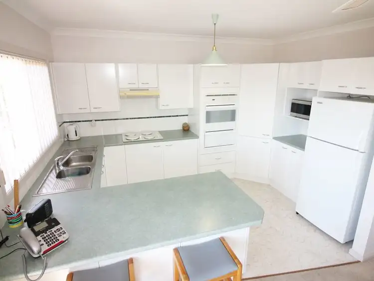 Sixth view of Homely villa listing, 2/279 Victoria Street, Taree NSW 2430