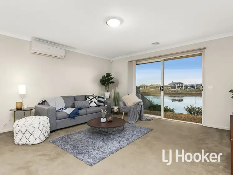 Fifth view of Homely house listing, 214 Sanctuary Lakes South Boulevard, Sanctuary Lakes VIC 3030