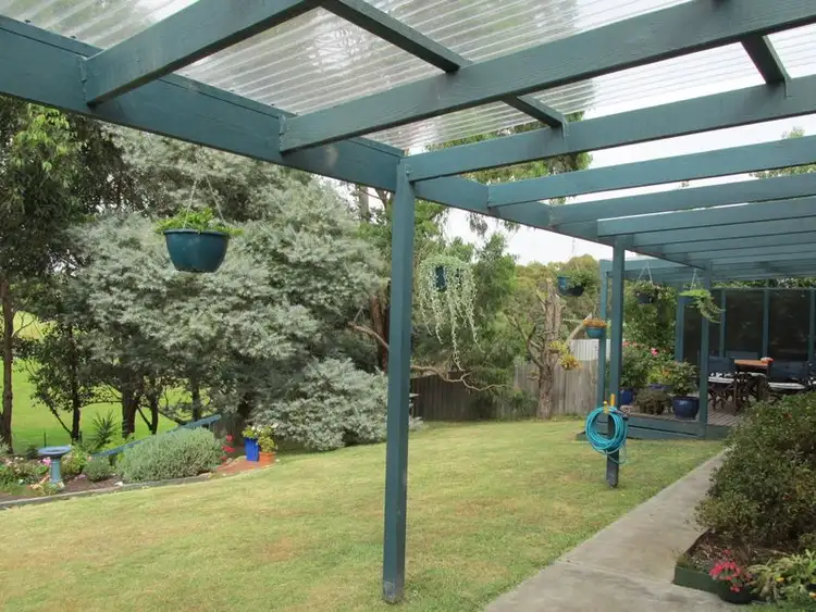 Second view of Homely house listing, 21 Harnham Drive, Bairnsdale VIC 3875