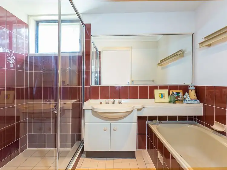 Sixth view of Homely house listing, 8 Jerupa Close, Surf Beach NSW 2536