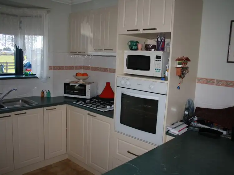 Third view of Homely unit listing, 121 / 139 Princes Highway Big 4 Caravan Park, Bairnsdale VIC 3875