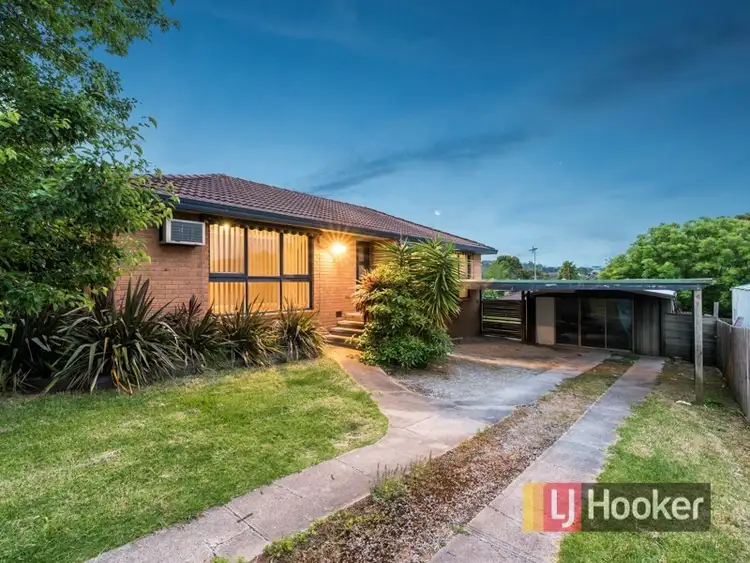 11 Thwaites Road, Pakenham VIC 3810