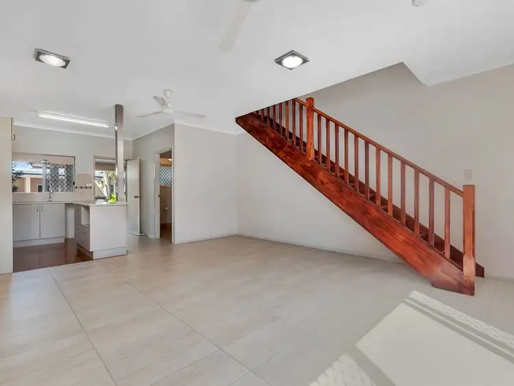 3 2 Grantala Street, Manoora QLD 4870