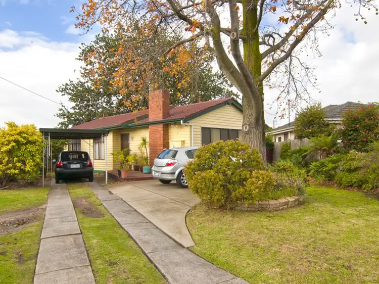 Main view of Homely house listing, 5 Ross Court, Springvale VIC 3171