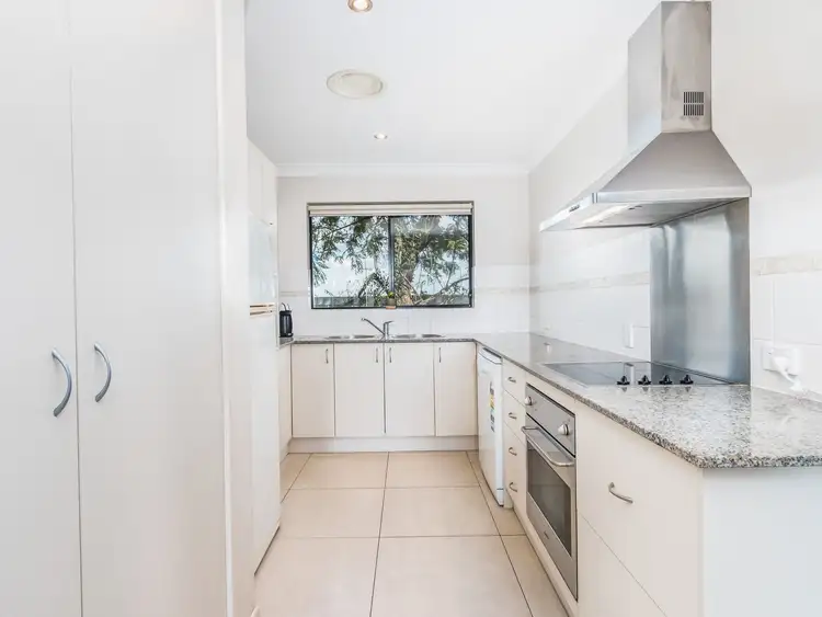 Sixth view of Homely unit listing, 4/5 Livingstone Street, Yeerongpilly QLD 4105